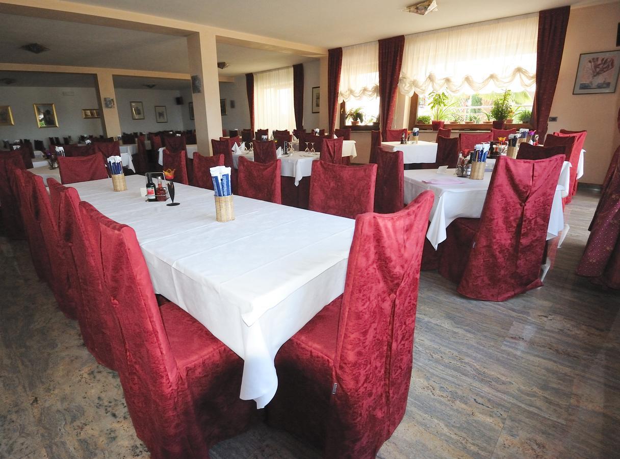 Hotel San Remo 圣奇诺·迪·蒙塔尼亚 外观 照片